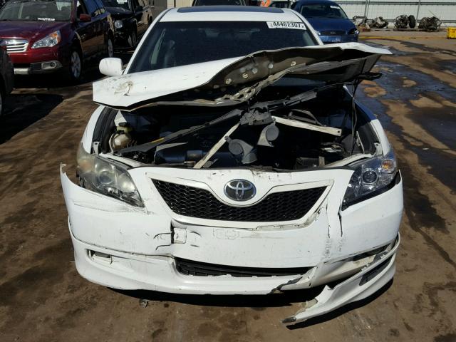 4T1BK46K28U563229 - 2008 TOYOTA CAMRY LE WHITE photo 9