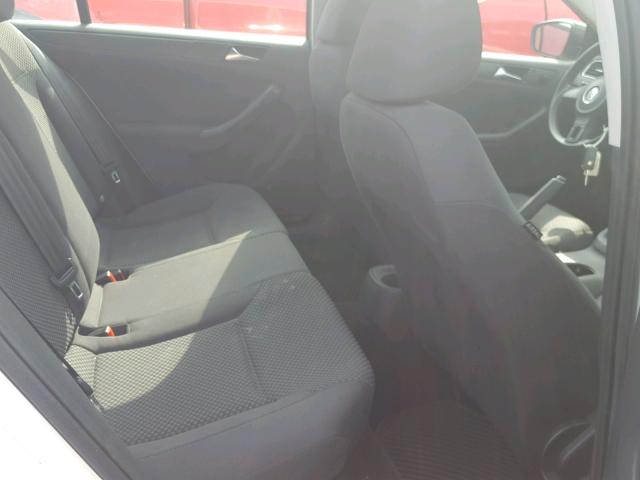 3VW1K7AJ7BM041978 - 2011 VOLKSWAGEN JETTA BASE 白色 照片 6