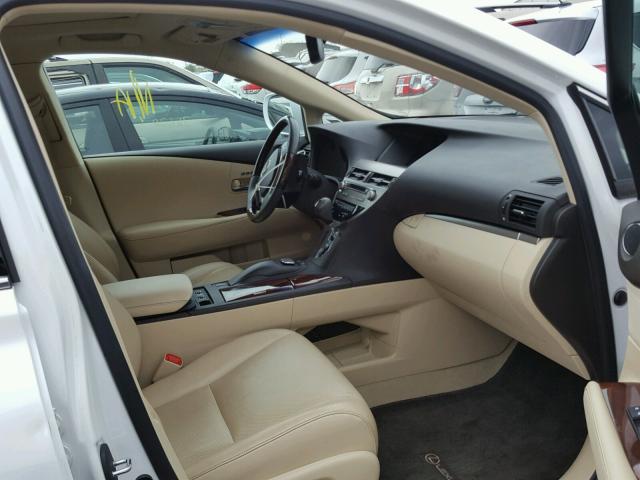 2T2BK1BA9DC209369 - 2013 LEXUS RX 350 WHITE photo 5