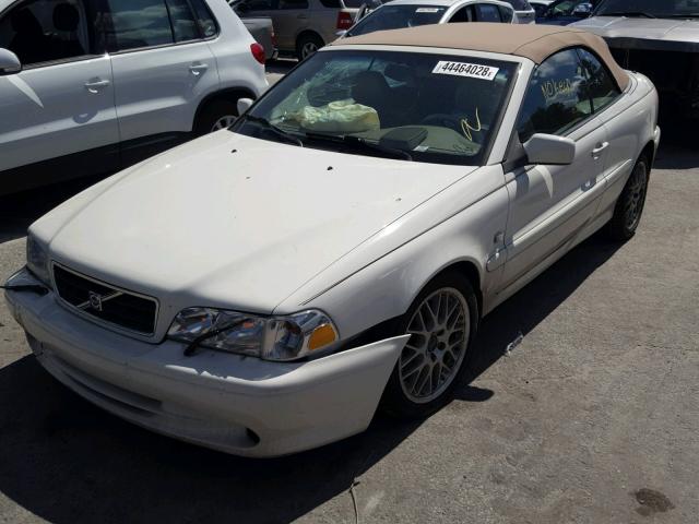 YV1NC63D94J048508 - 2004 VOLVO C70 LPT WHITE photo 2