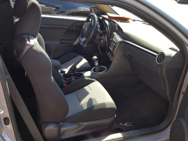 JTKJF5C79E3079790 - 2014 TOYOTA SCION TC 灰色 照片 5