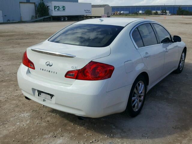 JNKBV61E48M224401 - 2008 INFINITI G35 WHITE photo 4