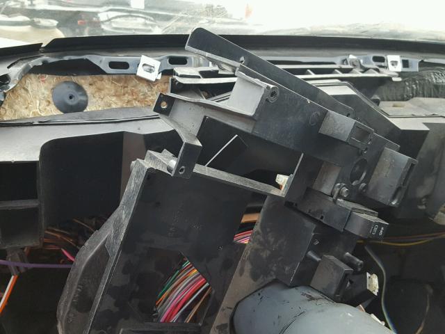 1G4GJ1170HP445737 - 1987 BUICK REGAL Negro foto 8