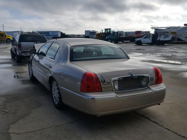 1LNHM81W46Y631638 - 2006 LINCOLN TOWN CAR S TAN photo 3