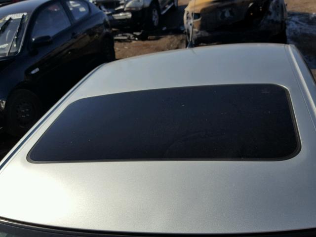 JTHBD182810032283 - 2001 LEXUS IS SILVER photo 9