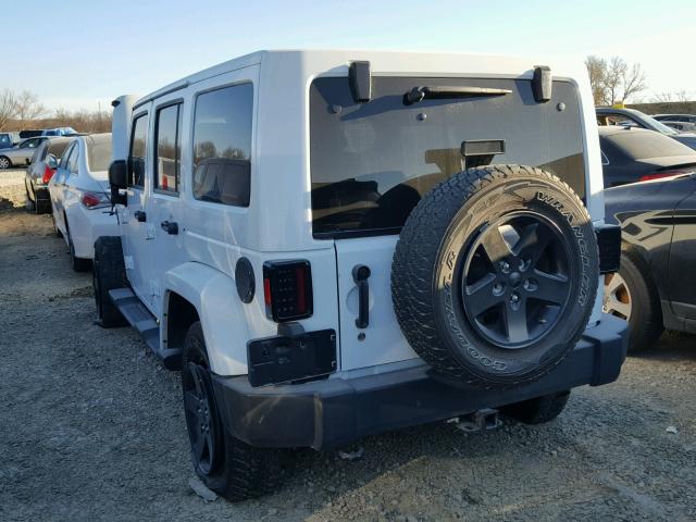 1C4HJWEG3FL644978 - 2015 JEEP WRANGLER U WHITE photo 3