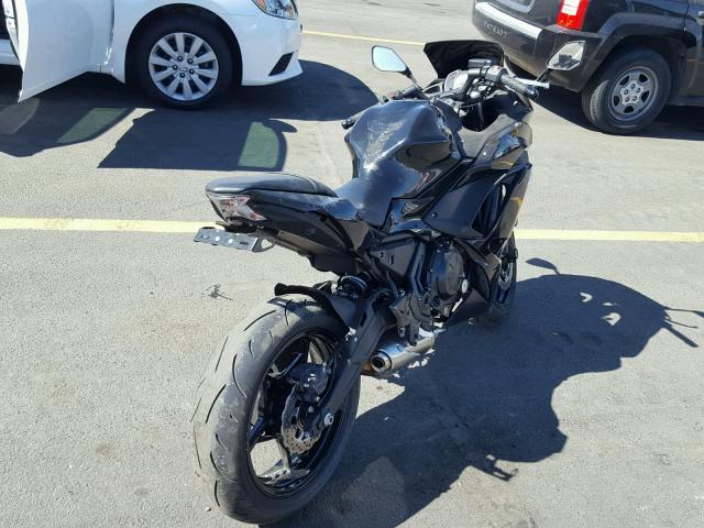 JKAEXEJ12HDA00332 - 2017 KAWASAKI EX650 J შავი ფოტო 4