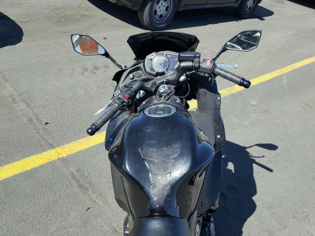 JKAEXEJ12HDA00332 - 2017 KAWASAKI EX650 J შავი ფოტო 5