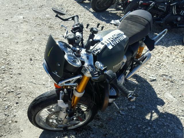 SMTD21HF5HT798954 - 2017 TRIUMPH MOTORCYCLE THRUXTON 1 GREEN photo 2