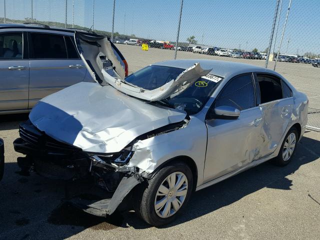 3VWDP7AJ2DM395084 - 2013 VOLKSWAGEN JETTA SE 棕色 照片 2