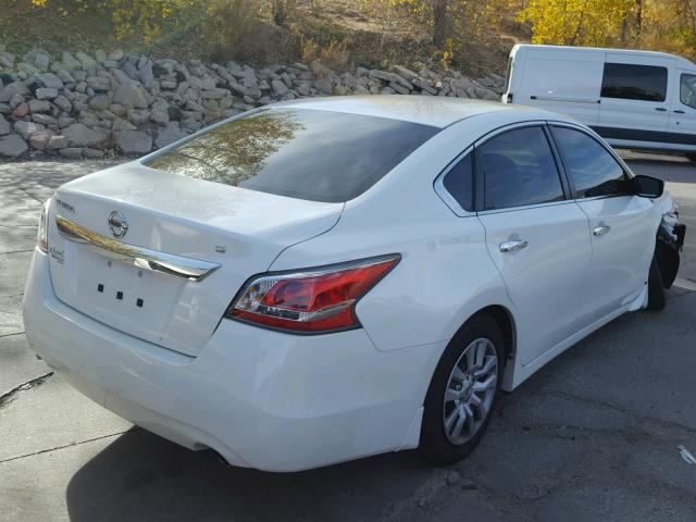 1N4AL3AP3FC491220 - 2015 NISSAN ALTIMA 2.5 WHITE photo 4