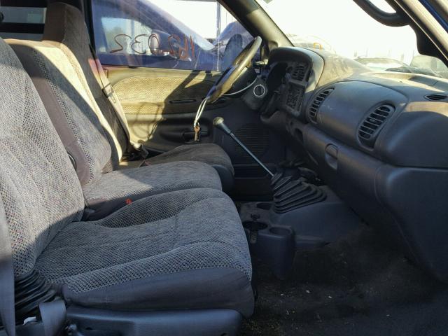 1B7MC3363WJ248420 - 1998 DODGE RAM 3500 BLUE photo 5