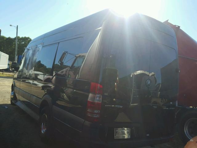WD3PF4CC0FP125052 - 2015 MERCEDES-BENZ SPRINTER 3 BLACK photo 3