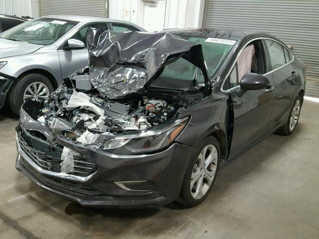 1G1BF5SM5H7239642 - 2017 CHEVROLET CRUZE GRAY photo 2