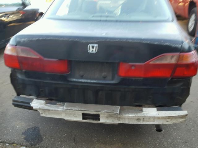 1HGCG5656WA148506 - 1998 HONDA ACCORD EX BLACK photo 9