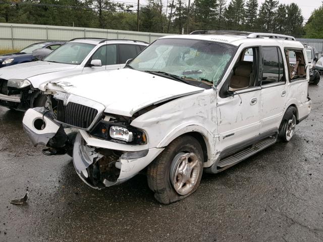 5LMPU28A7XLJ17118 - 1999 LINCOLN NAVIGATOR 白色 照片 2