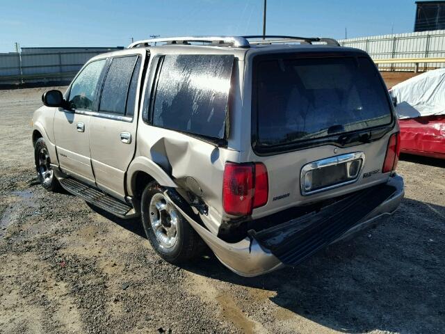 5LMPU28AXYLJ01500 - 2000 LINCOLN NAVIGATOR TAN photo 3