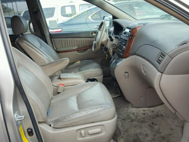 5TDZA22C45S262051 - 2005 TOYOTA SIENNA XLE SILVER photo 5