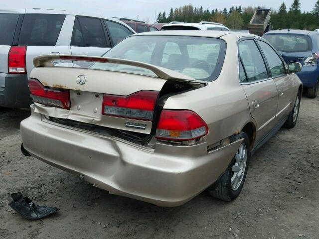 1HGCG567X2A808719 - 2002 HONDA ACCORD SE BEIGE photo 4