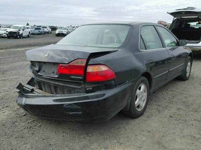 1HGCG1652WA045009 - 1998 HONDA ACCORD EX BLACK photo 4