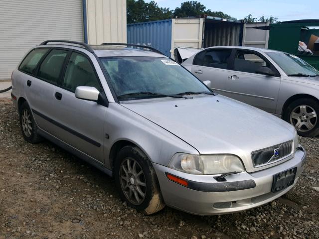 YV1VW29561F668988 - 2001 VOLVO V40 1.9T SILVER photo 1