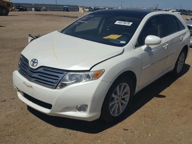 4T3ZA3BB2AU020252 - 2010 TOYOTA VENZA BASE WHITE photo 2