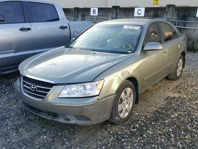 5NPET4AC0AH607792 - 2010 HYUNDAI SONATA GREEN photo 2