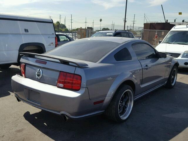 1ZVHT82H865185967 - 2006 FORD MUSTANG GT GRAY photo 4