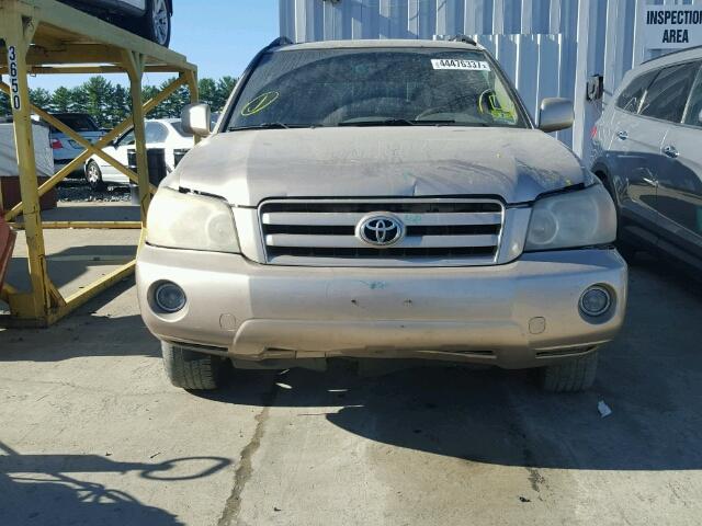 JTEEP21A740026844 - 2004 TOYOTA HIGHLANDER BEIGE photo 9