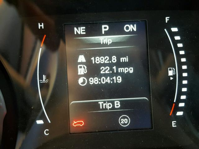 3C4NJCAB4JT182228 - 2018 JEEP COMPASS SP 灰色 照片 8