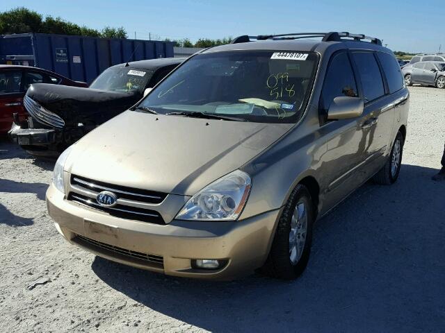 KNDMB233066099518 - 2006 KIA SEDONA EX BEIGE photo 2