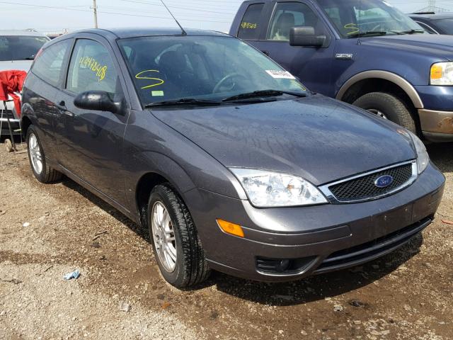 1FAFP31N36W218804 - 2006 FORD FOCUS ZX3 GRAY photo 1