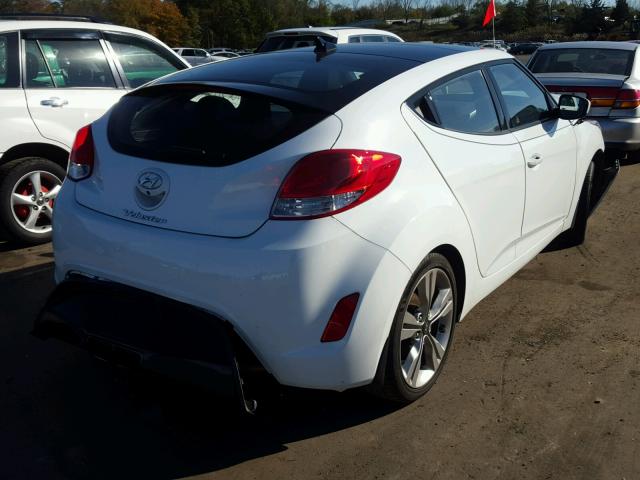 KMHTC6AD7GU273265 - 2016 HYUNDAI VELOSTER B SILVER photo 4