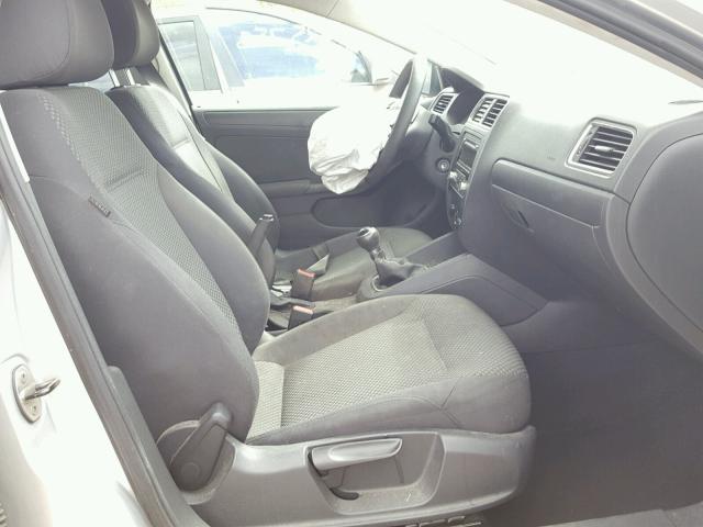 3VW1K7AJ0CM342786 - 2012 VOLKSWAGEN JETTA BASE 银色 照片 5