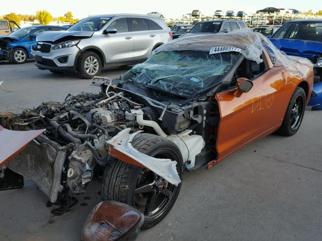 1G1YY26UX75131198 - 2007 CHEVROLET CORVETTE ORANGE photo 2