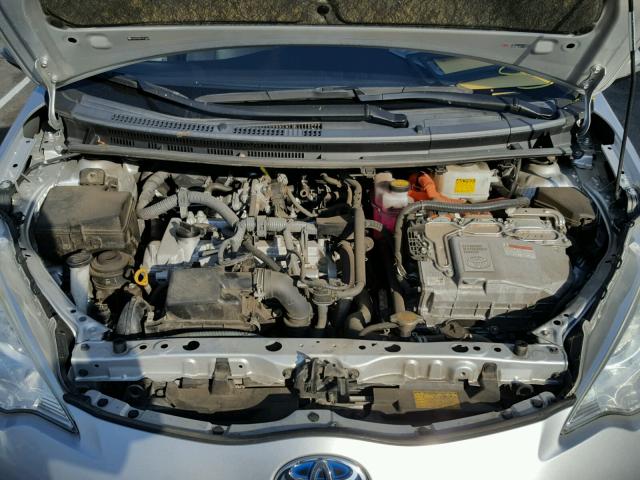 JTDKDTB30C1011584 - 2012 TOYOTA PRIUS C SILVER photo 7