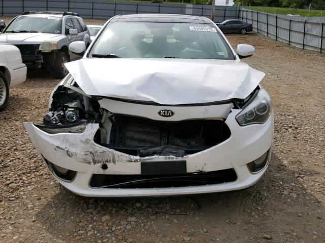 KNALN4D75E5151310 - 2014 KIA CADENZA PR WHITE photo 9