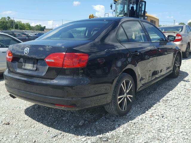 3VW1K7AJ1CM352890 - 2012 VOLKSWAGEN JETTA BASE Սև լուսանկար 4