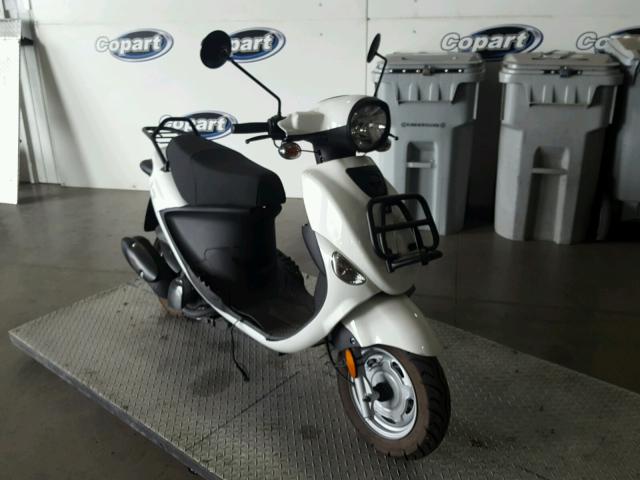 RFVPAC209E1016246 - 2014 GENUINE SCOOTER CO. BUDDY 125 WHITE photo 1