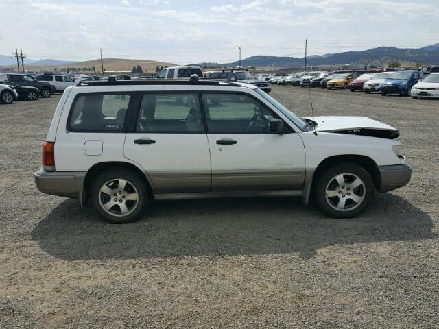 JF1SF6555WG768271 - 1998 SUBARU FORESTER S 白色 照片 9