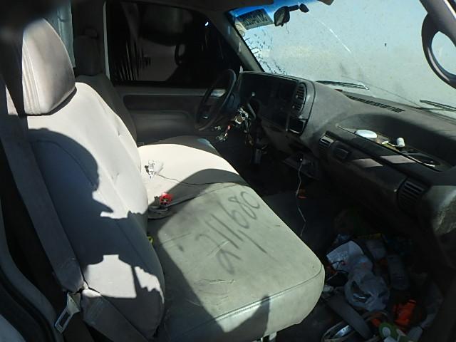 1GDJC34N6SE521860 - 1995 GMC SIERRA C35 WHITE photo 5