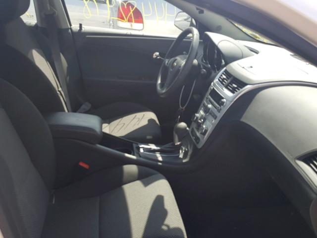 1G1ZC5E19BF329494 - 2011 CHEVROLET MALIBU 1LT თეთრი ფოტო 5