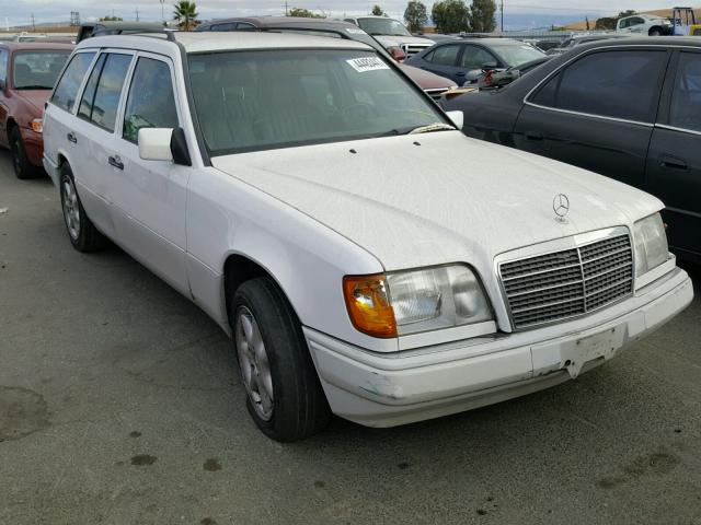 WDBEA92E0RF275912 - 1994 MERCEDES-BENZ E 320 WHITE photo 1