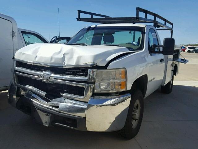 1GBHC44KX9E122575 - 2009 CHEVROLET SILVERADO WHITE photo 2