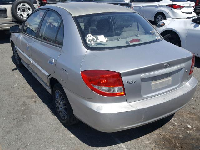 KNADC125146319057 - 2004 KIA RIO SILVER photo 3