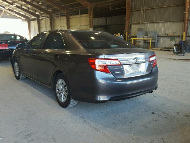 4T4BF1FK3DR320869 - 2013 TOYOTA CAMRY L 灰色 照片 3