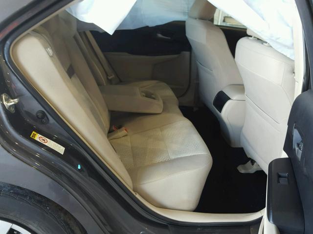 4T4BF1FK3DR320869 - 2013 TOYOTA CAMRY L 灰色 照片 6