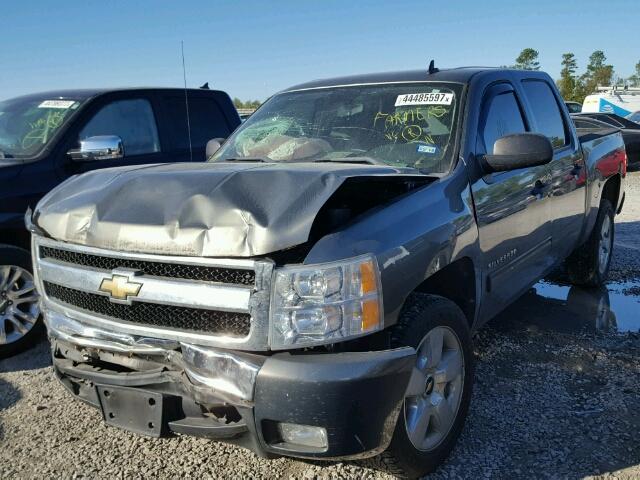 3GCPCSE03BG311687 - 2011 CHEVROLET SILVERADO GRAY photo 2