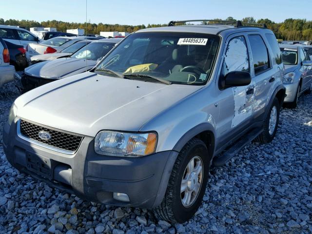 1FMYU03192KB54821 - 2002 FORD ESCAPE SILVER photo 2