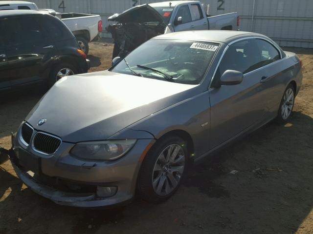 WBADW3C52BE537190 - 2011 BMW 328 I SILVER photo 2